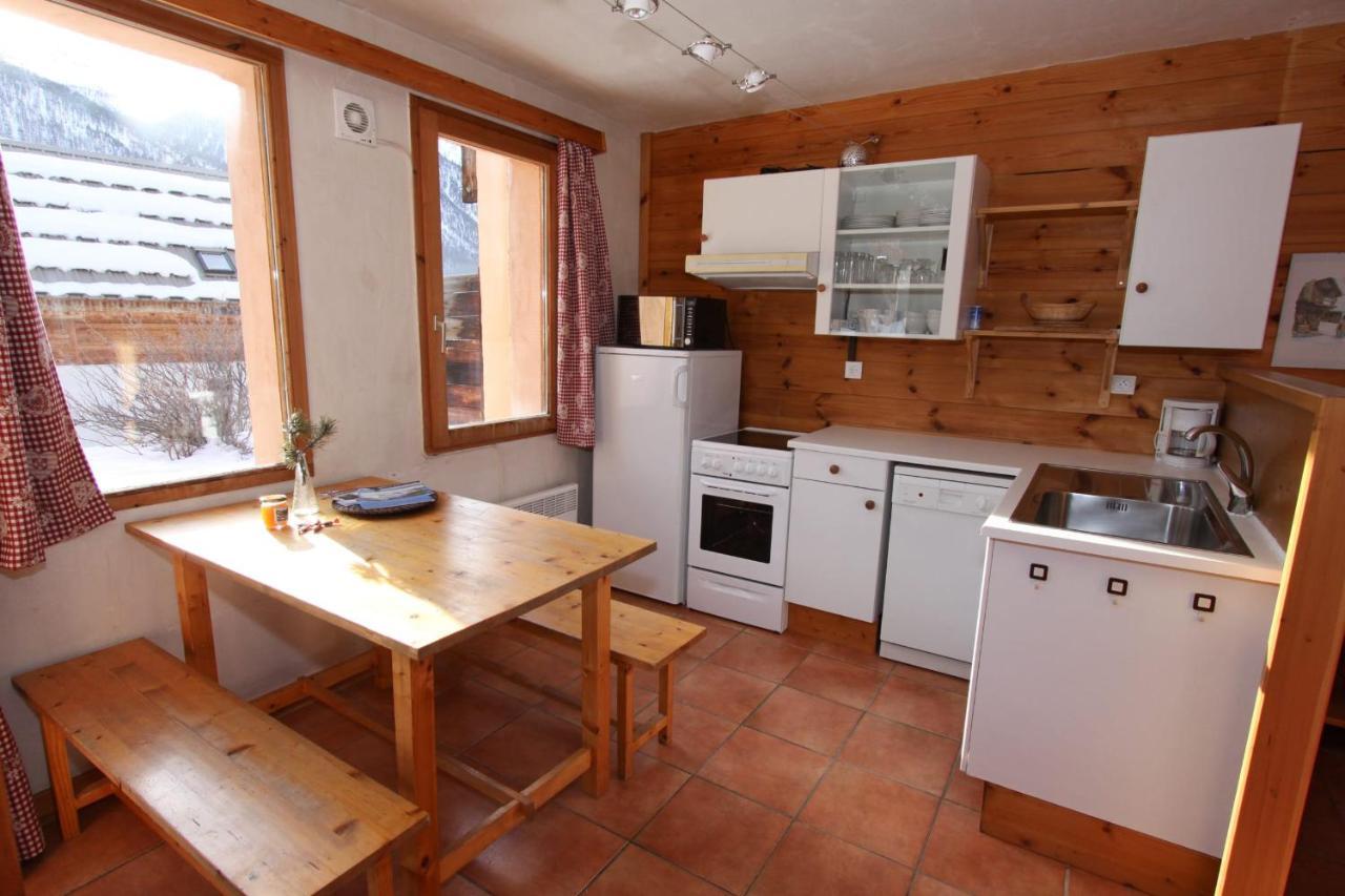 Le Leyrier Hameau Des Chazals Nevache Hautes Alpes Exterior foto